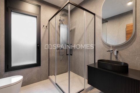 Купить виллу в Кастельдефельс, Испания с 7 комнат, 264м², № 6568 - фото 29