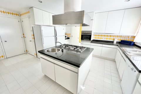 Купить дом в Кастельдефельс, Испания с 8 комнат, 723м², № 6571 - фото 24