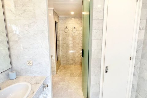 Купить дом в Кастельдефельс, Испания с 8 комнат, 723м², № 6571 - фото 25