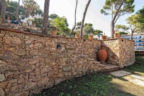 7 bedrooms house for sale in Tamariu, Girona, Catalonia, Spain № 1667 - photo 14