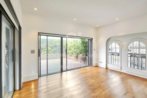 2 bedrooms penthouse for sale in Barcelona, Catalonia, Spain № 5679 - photo 22