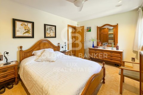 4 bedrooms villa for sale in Empuriabrava, Girona, Catalonia, Spain № 5682 - photo 10