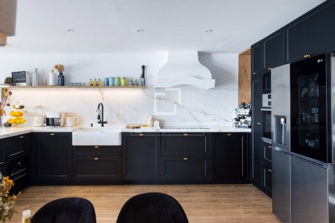 3 bedrooms villa for sale in Alella, Barcelona, Catalonia, Spain № 9010 - photo 11