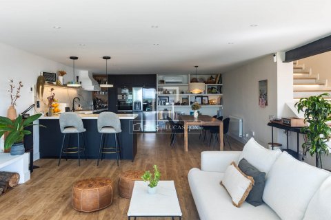 3 bedrooms villa for sale in Alella, Barcelona, Catalonia, Spain № 9010 - photo 9