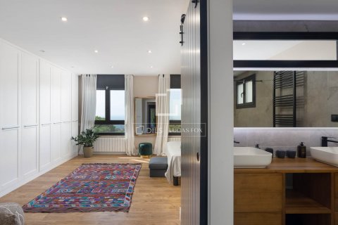 3 bedrooms villa for sale in Alella, Barcelona, Catalonia, Spain № 9010 - photo 13