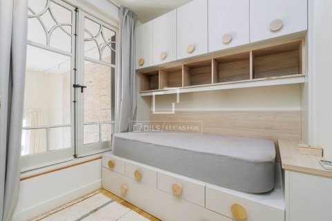 Apartamento de 3 dormitorios en venta en Barcelona, Cataluña, Spain № 9012 - foto 29