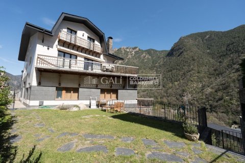 Купить виллу в Андорра, Испания с 7 спален, 652м², № 5890 - фото 23