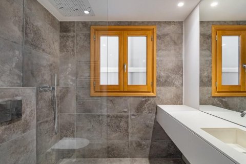 3 bedrooms apartment for sale in Trafalgar 72 Barcelona, Catalonia, Spain № 3423 - photo 2