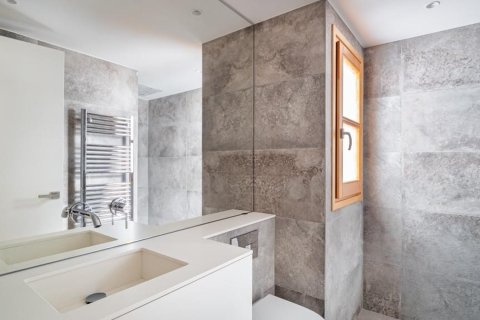 3 bedrooms apartment for sale in Trafalgar 72 Barcelona, Catalonia, Spain № 3423 - photo 4