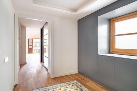 3 bedrooms apartment for sale in Trafalgar 72 Barcelona, Catalonia, Spain № 3423