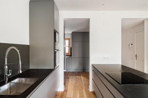 3 bedrooms apartment for sale in Trafalgar 72 Barcelona, Catalonia, Spain № 3423 - photo 6