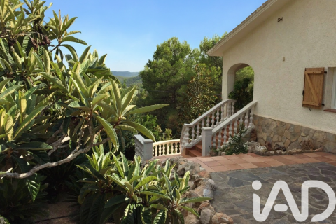 Сasa de 5 dormitorios en venta en La Bisbal Del Penedes, Tarragona, Cataluña, Spain № 4756 - foto 28