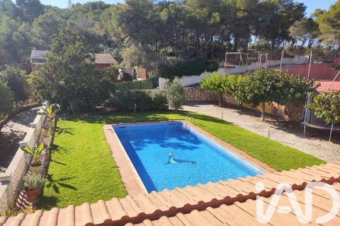 Сasa de 5 dormitorios en venta en La Bisbal Del Penedes, Tarragona, Cataluña, Spain № 4756 - foto 27