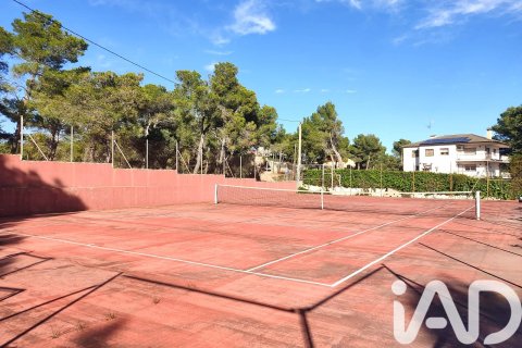 Сasa de 5 dormitorios en venta en La Bisbal Del Penedes, Tarragona, Cataluña, Spain № 4756 - foto 5