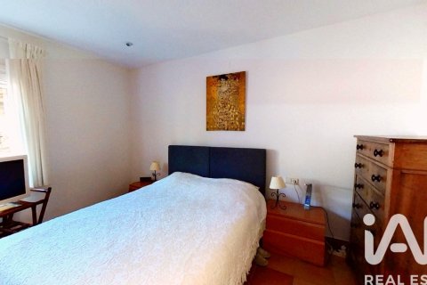Сasa de 5 dormitorios en venta en La Bisbal Del Penedes, Tarragona, Cataluña, Spain № 4756 - foto 17