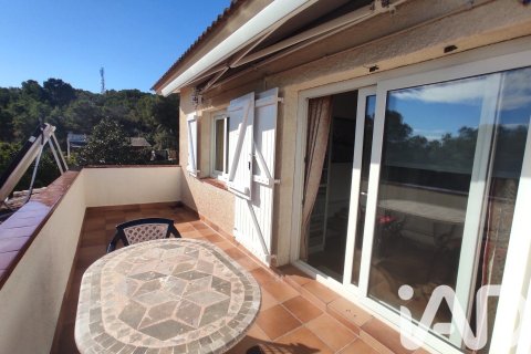 Сasa de 5 dormitorios en venta en La Bisbal Del Penedes, Tarragona, Cataluña, Spain № 4756 - foto 26