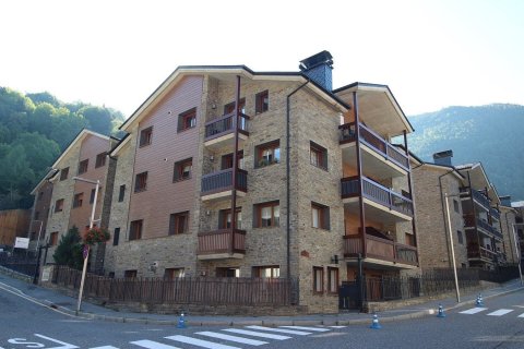 3 chambres apartment à vendre à Principado De Andorra (Ninguna Poblacion Tiene C.P.), Lleida, Catalonia, Spain № 5447 - photo 10