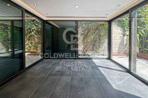 Сasa de 4 dormitorios en venta en Barcelona, Cataluña, Spain № 7830 - foto 21