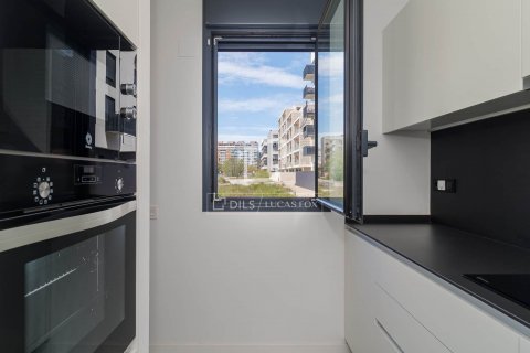 Купить квартиру в Л'Оспиталет-де-Льобрегат, Испания с 3 спальни, 90м², № 8766 - фото 13
