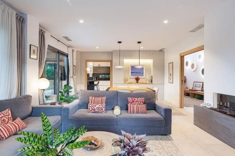 5 bedrooms house for sale in Sant Cugat Del Valles, Barcelona, Catalonia, Spain № 1334 - photo 4