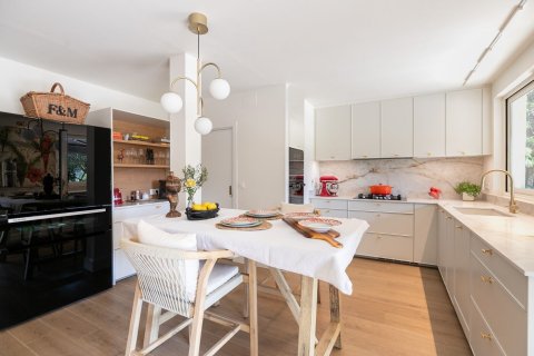 6 bedrooms house for sale in Barcelona, Catalonia, Spain № 1337 - photo 10