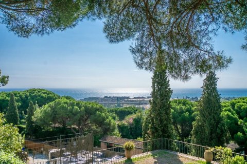 6 bedrooms house for sale in Sant Andreu de Llavaneres, Barcelona, Catalonia, Spain № 1335 - photo 3