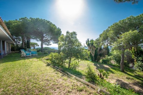 6 bedrooms house for sale in Sant Andreu de Llavaneres, Barcelona, Catalonia, Spain № 1335 - photo 22