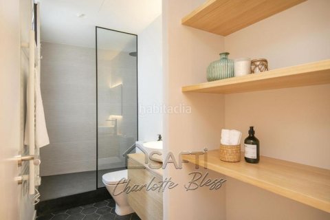 2 bedrooms apartment for sale in Ciutat Vella, Barcelona, Catalonia, Spain № 2259 - photo 7