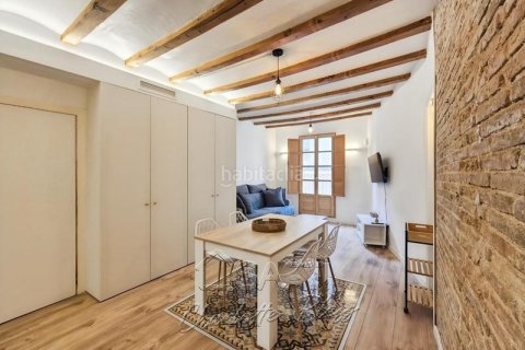 2 bedrooms apartment for sale in Ciutat Vella, Barcelona, Catalonia, Spain № 2259 - photo 4