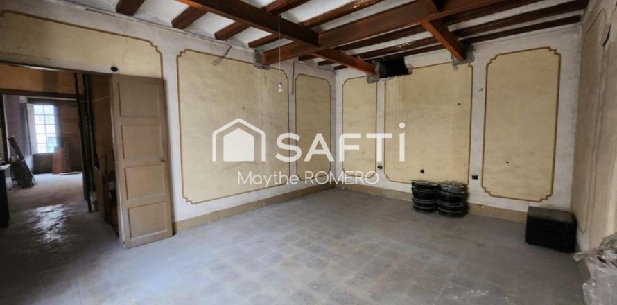 6 bedrooms townhouse for sale in Vilanova i la Geltru, Barcelona, Catalonia, Spain № 2256