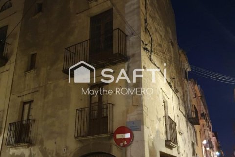 6 bedrooms townhouse for sale in Vilanova i la Geltru, Barcelona, Catalonia, Spain № 2256 - photo 3