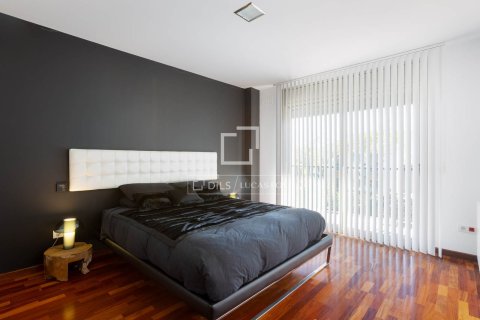 6 bedrooms villa for sale in Vilassar de Dalt, Barcelona, Catalonia, Spain № 6807 - photo 9