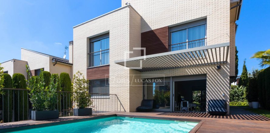 6 bedrooms villa for sale in Vilassar de Dalt, Barcelona, Catalonia, Spain № 6807