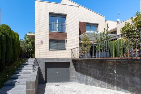 6 bedrooms villa for sale in Vilassar de Dalt, Barcelona, Catalonia, Spain № 6807 - photo 2