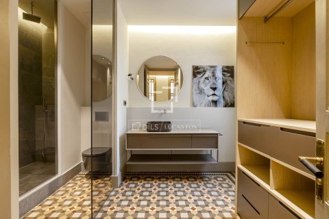 3 bedrooms apartment for rent in Barcelona, Catalonia, Spain № 6808 - photo 14