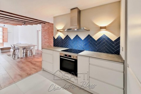 2 bedrooms apartment for sale in Ciutat Vella, Barcelona, Catalonia, Spain № 2262