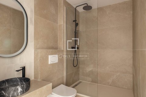 2 bedrooms apartment for sale in Barcelona, Catalonia, Spain № 8808 - photo 8