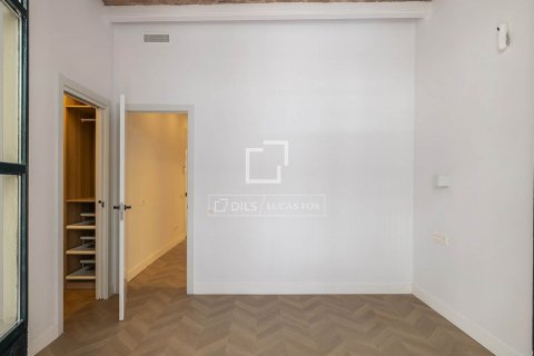 2 bedrooms apartment for sale in Barcelona, Catalonia, Spain № 8808 - photo 15