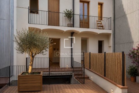 2 bedrooms apartment for sale in Barcelona, Catalonia, Spain № 8808 - photo 18