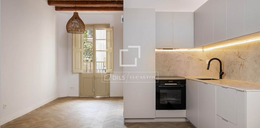 2 bedrooms apartment for sale in Barcelona, Catalonia, Spain № 8808