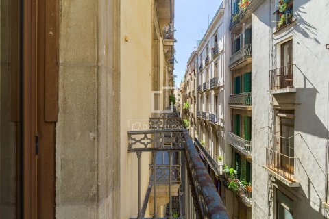 4 bedrooms apartment for sale in Barcelona, Catalonia, Spain № 8802 - photo 14