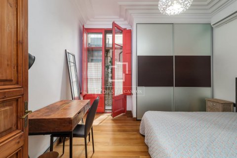 4 bedrooms apartment for sale in Barcelona, Catalonia, Spain № 8802 - photo 29