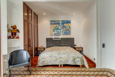 4 bedrooms apartment for sale in Barcelona, Catalonia, Spain № 8802 - photo 11