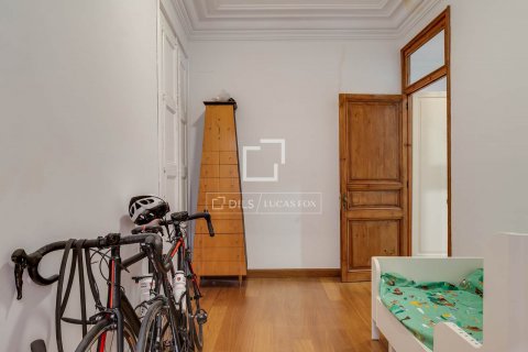 4 bedrooms apartment for sale in Barcelona, Catalonia, Spain № 8802 - photo 18