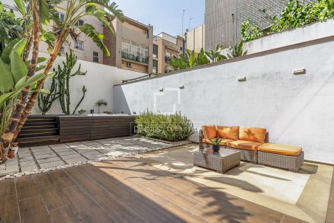2 bedrooms apartment for sale in Barcelona, Catalonia, Spain № 8804 - photo 2