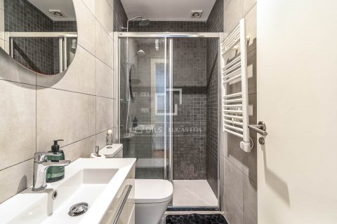 2 bedrooms apartment for sale in Barcelona, Catalonia, Spain № 8804 - photo 28