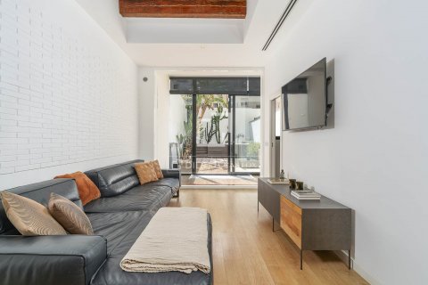 2 bedrooms apartment for sale in Barcelona, Catalonia, Spain № 8804 - photo 14