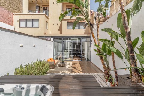 2 bedrooms apartment for sale in Barcelona, Catalonia, Spain № 8804 - photo 6