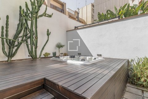 2 bedrooms apartment for sale in Barcelona, Catalonia, Spain № 8804 - photo 8