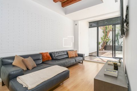 2 bedrooms apartment for sale in Barcelona, Catalonia, Spain № 8804 - photo 13